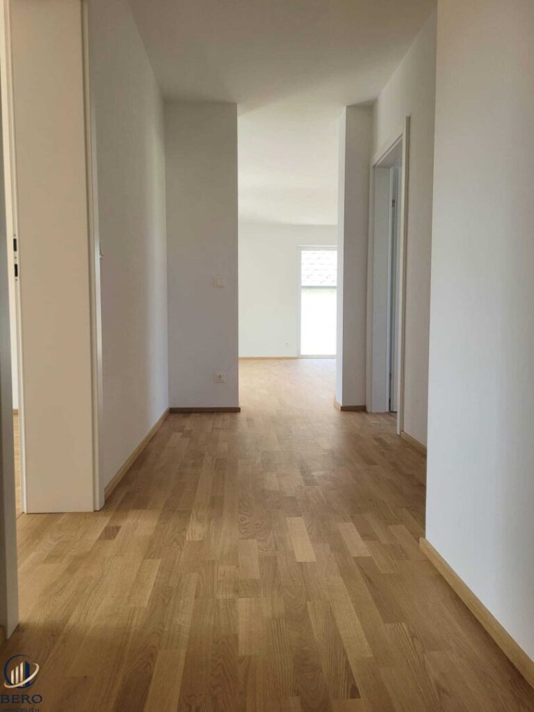 Vorraum zentral begehbar