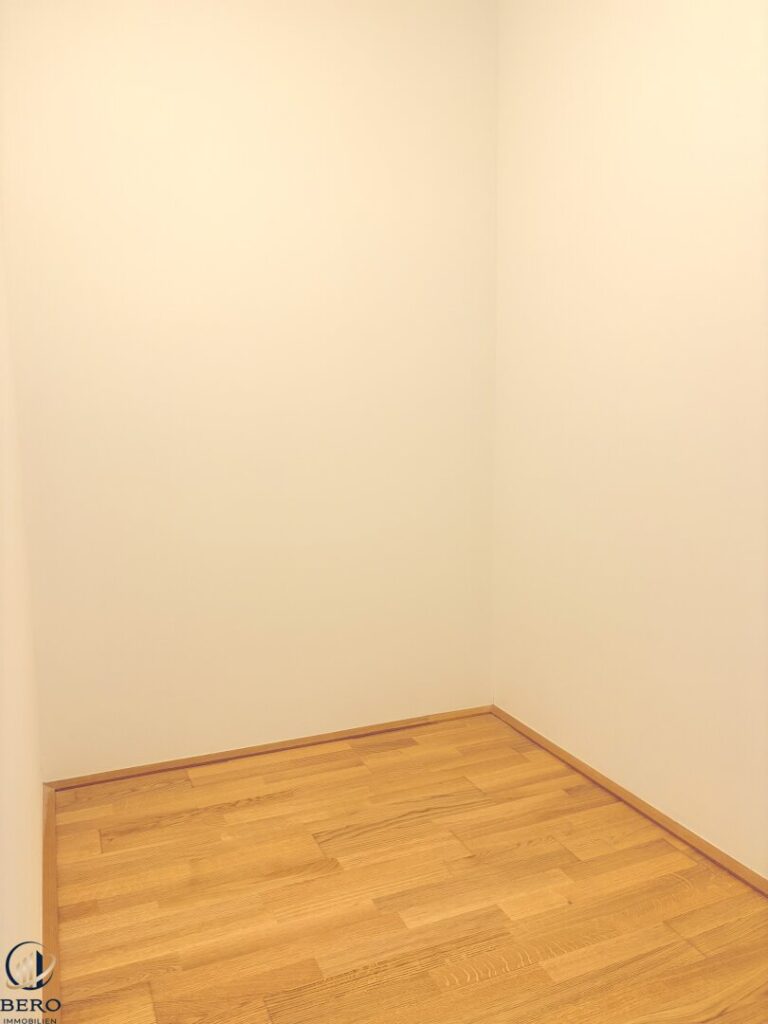 Schrankraum Vorzimmer