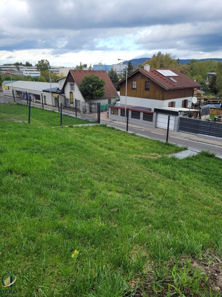 großer Garten