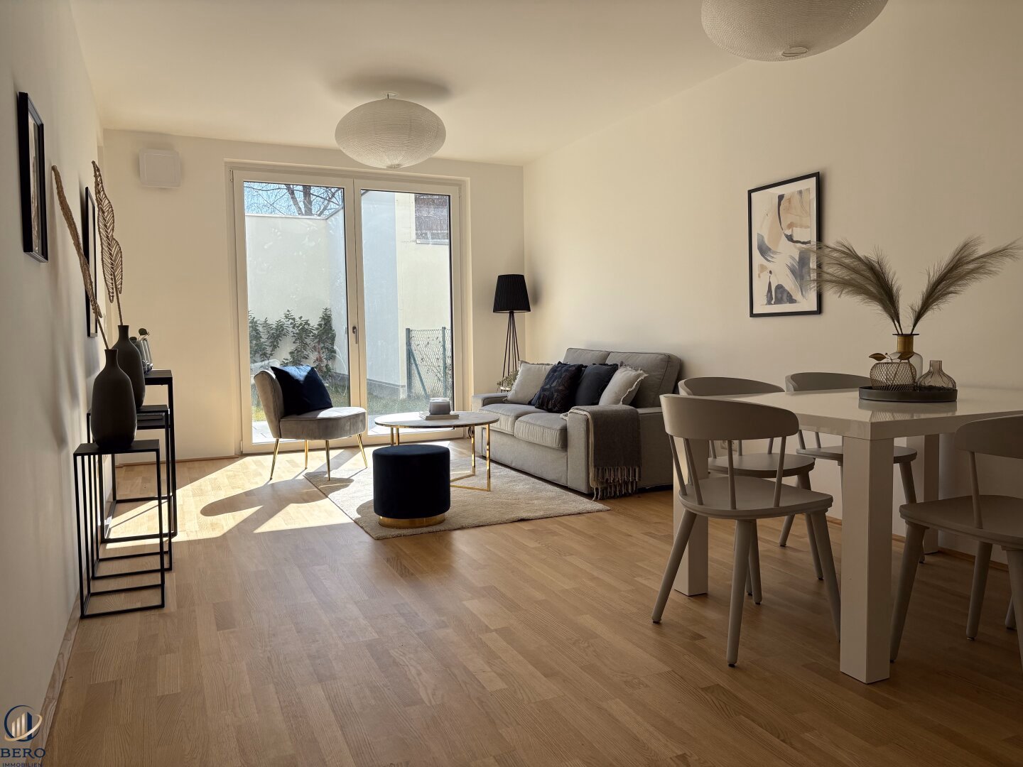 Wohnzimmer Richtung Garten