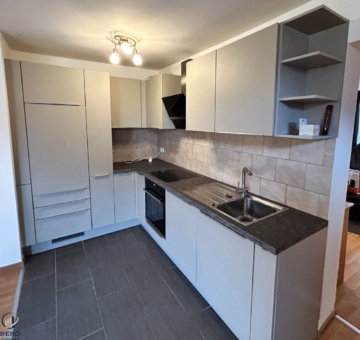 Bild - Gemütliche 3-Zimmer-Wohnung mit Innenhof in Langenschönbichl zu Mieten!