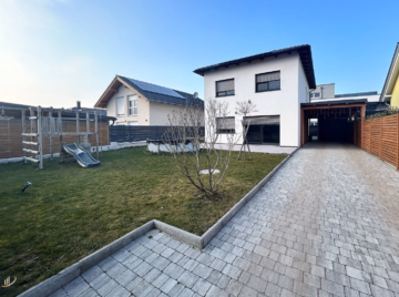 Bild - Neuwertiges Einfamilienhaus in Absdorf: Modernes Wohnen mit Terrasse und Garage!