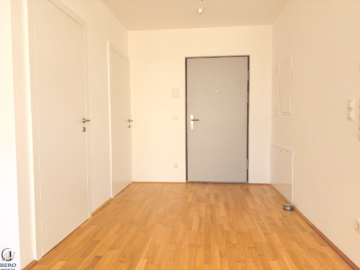 Vorraum - „Ideal aufgeteilte 3 Zimmer-Wohnung mit Terrasse & Balkon“