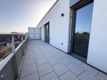 sonnige Terrassen - „Lichtdurchflutete 3 Zimmer-Terrassenwohnung im Erstbezug“
