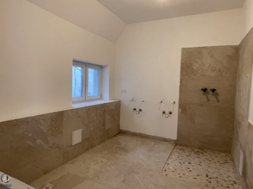 Bild - Dachgeschosswohnung in beliebter Hietzinger-Lage!