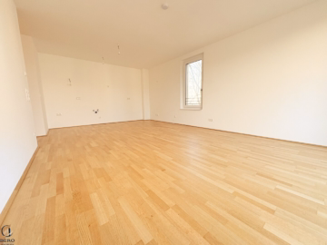 Wohnküche Richtung Küche - Atemberaubend 4 Zimmerwohnung mit herrlichem Balkon